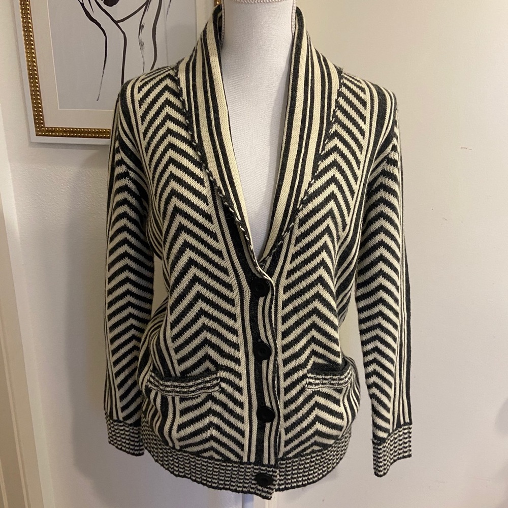 Forever 21 Chevron Striped Cardigan
